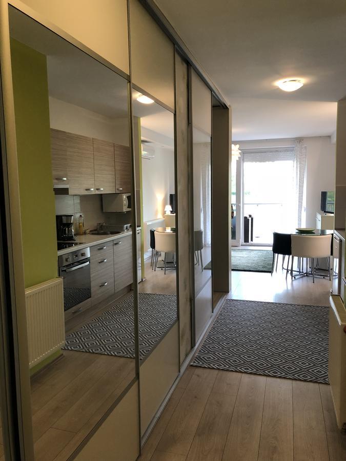 ZamárdiRelax Apartmanアパートメント エクステリア 写真