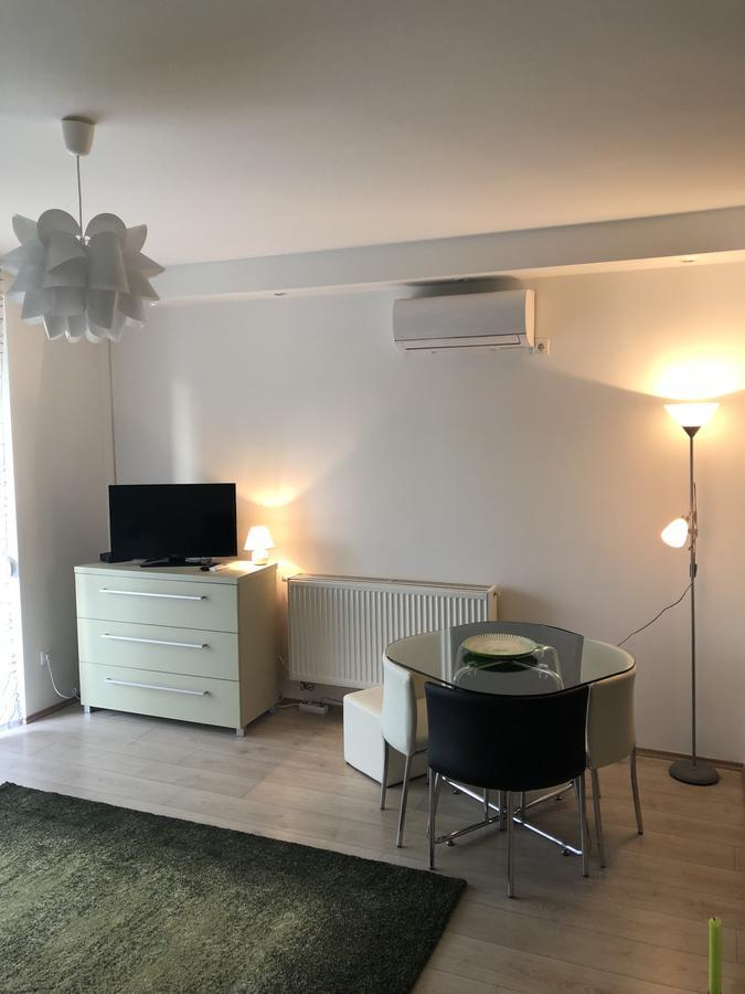 ZamárdiRelax Apartmanアパートメント エクステリア 写真
